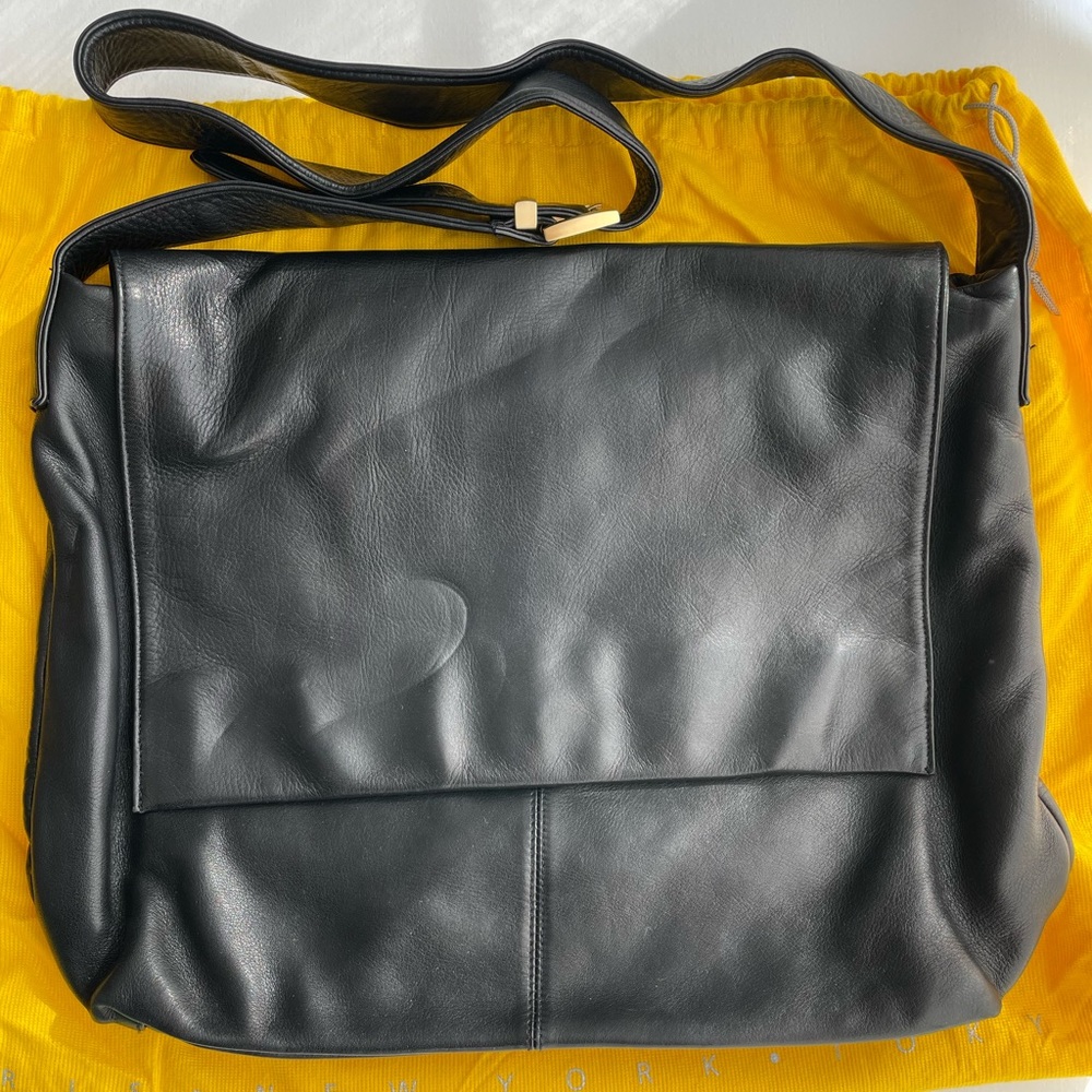 La Bagagerie cross body or over the shoulder bag. Black leather.